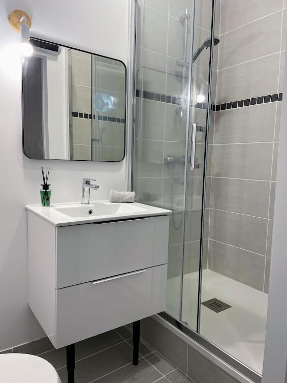 Apartament Le Cosy - T2 Avec Petite Cour Dans Centre Historique De Nérac Zewnętrze zdjęcie