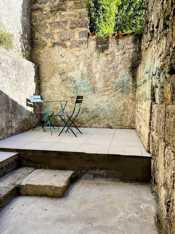 Apartament Le Cosy - T2 Avec Petite Cour Dans Centre Historique De Nérac Zewnętrze zdjęcie